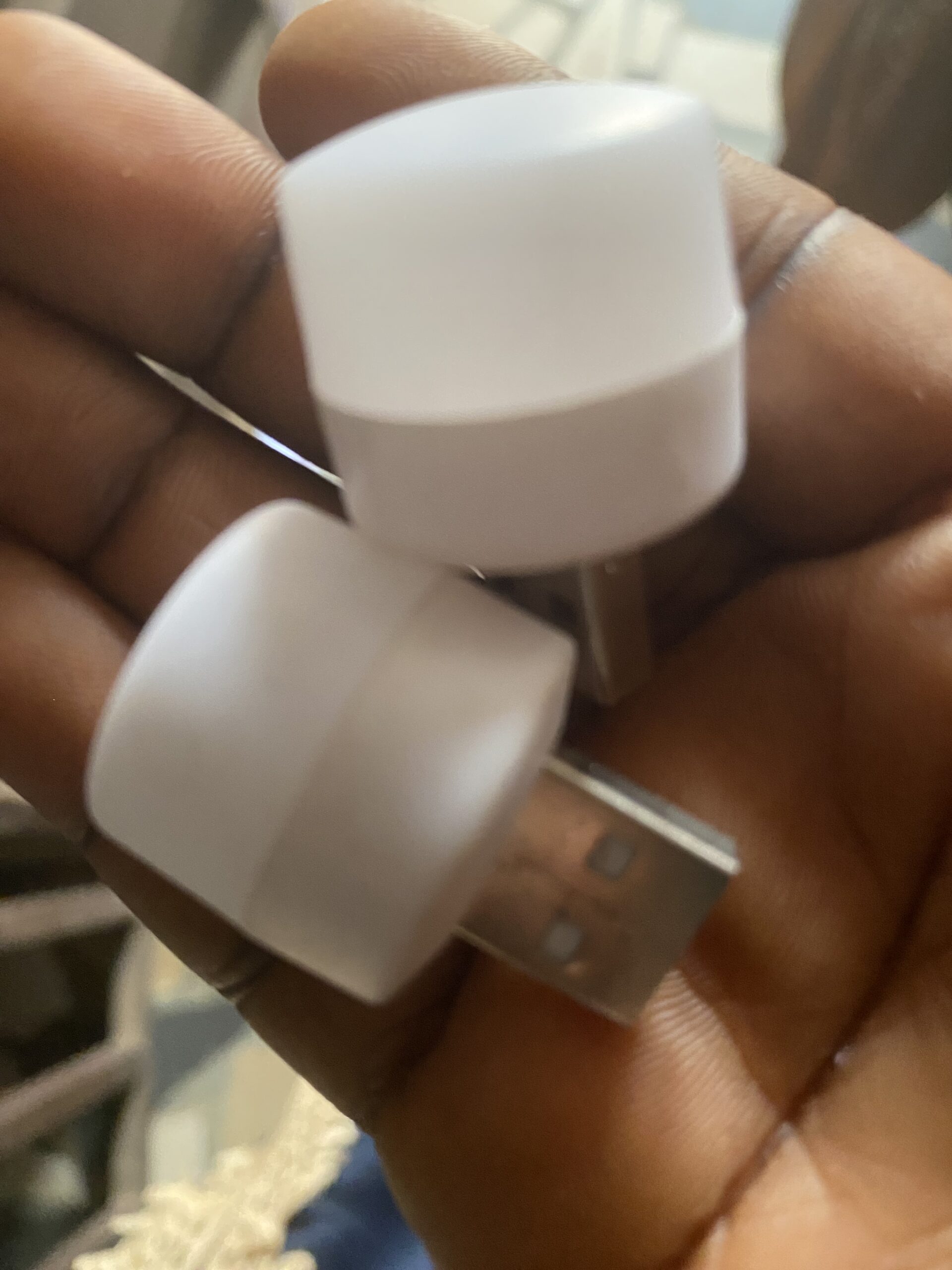 IMG_0153 USB bulb - Image 1