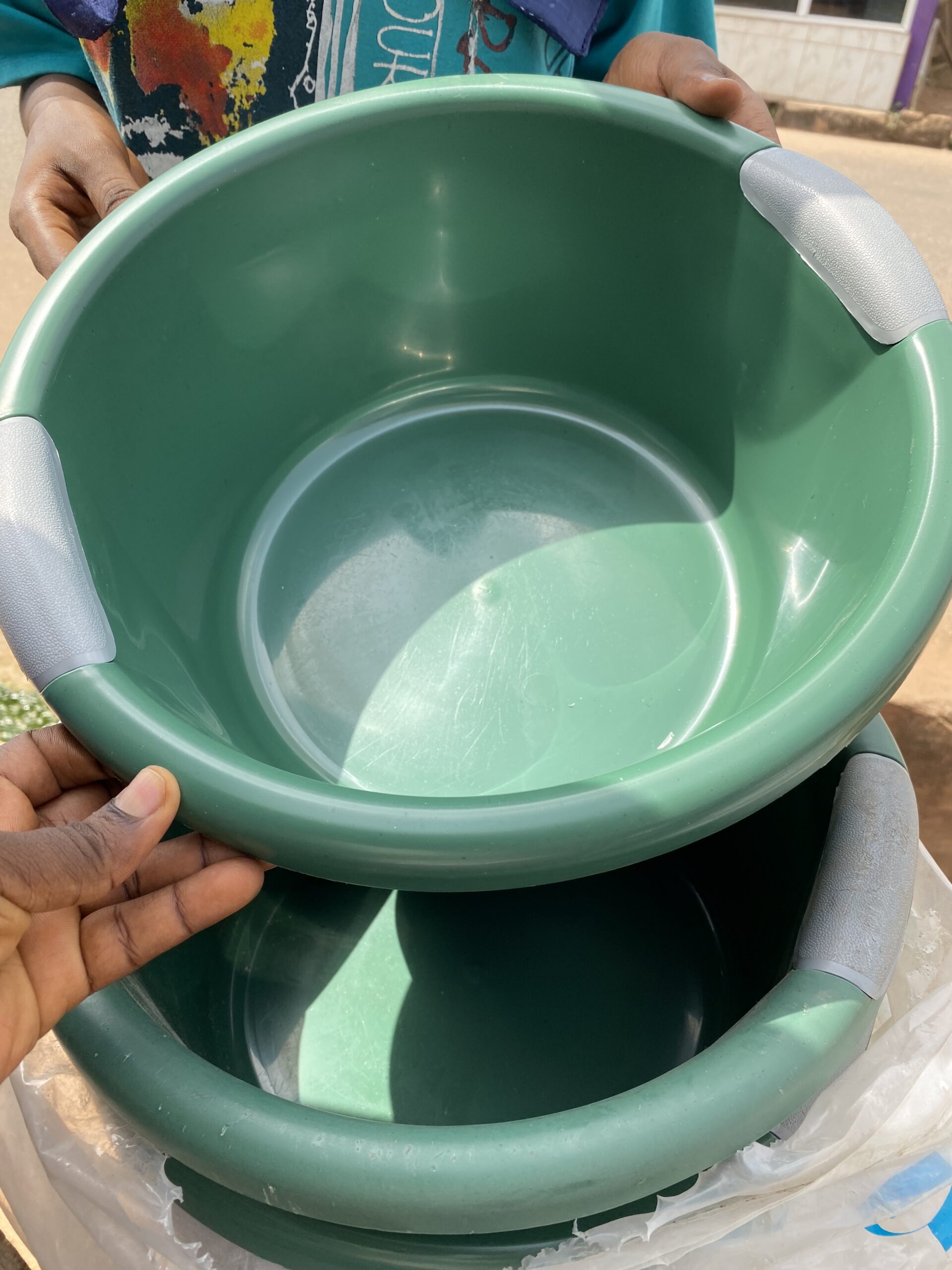 IMG_1373 Thick bowl - Image 1
