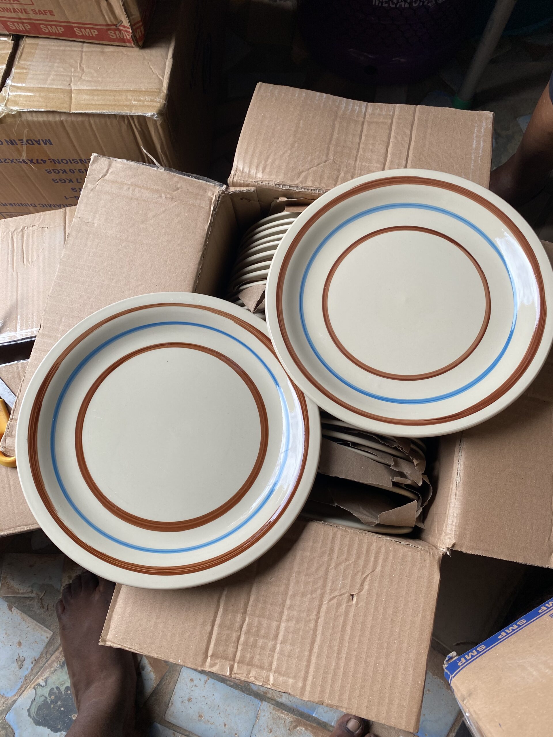 IMG_2328 10.5 inches ceramic plate - Image 1