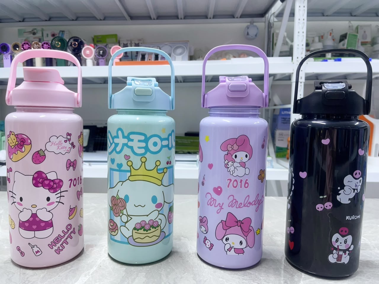 9493e5f3-96d2-4ebb-85ed-9a04ee481737 Big size water bottle - Image 1